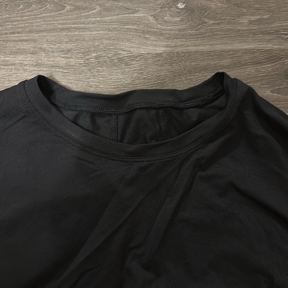 Lululemon Muscle Love Cropped Long Sleeve Wicking Athletic size 2 - Picture 3 of 5